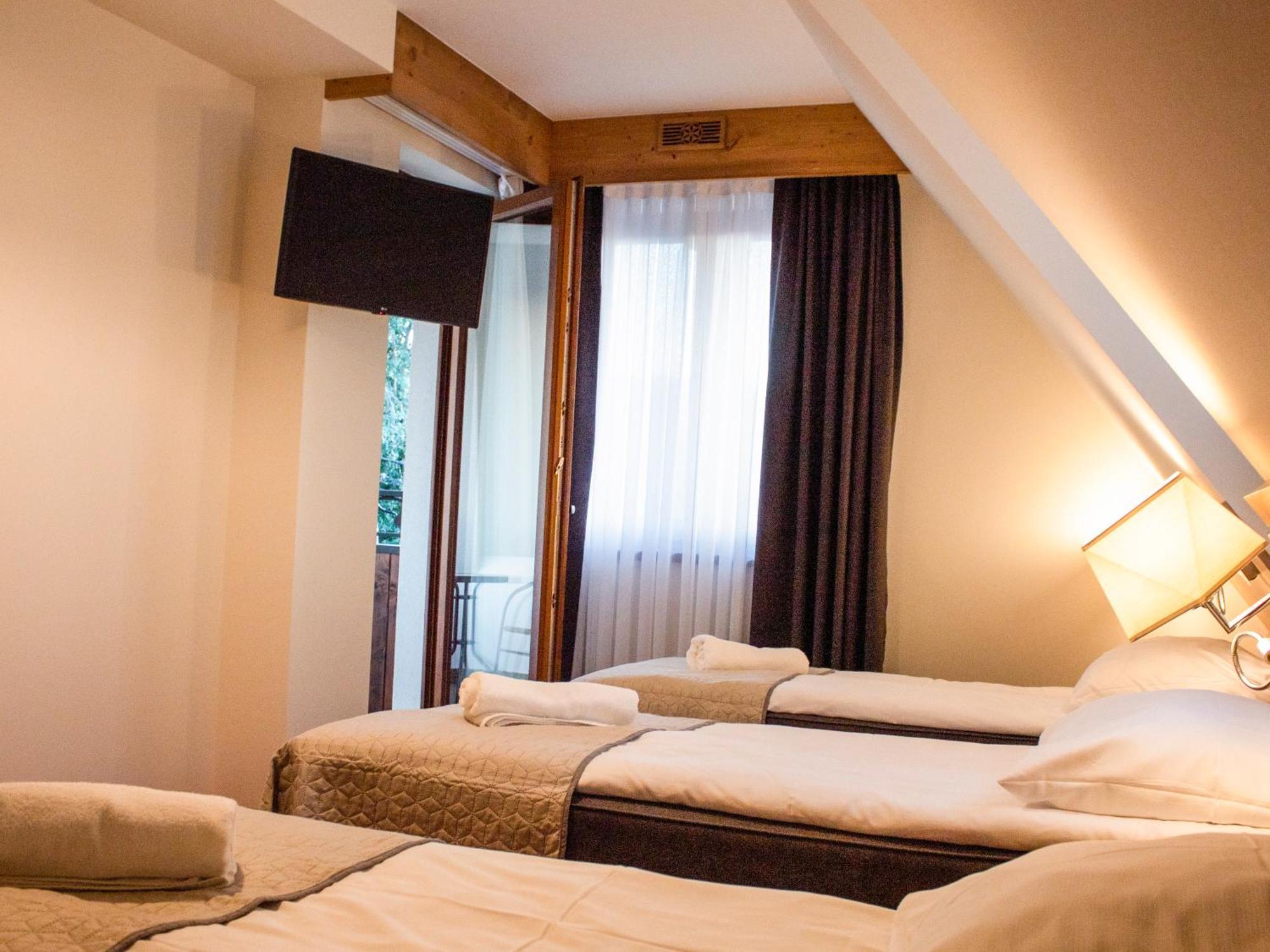 Zelazne Wrota Bed & Breakfast Бялка Татранска Екстериор снимка